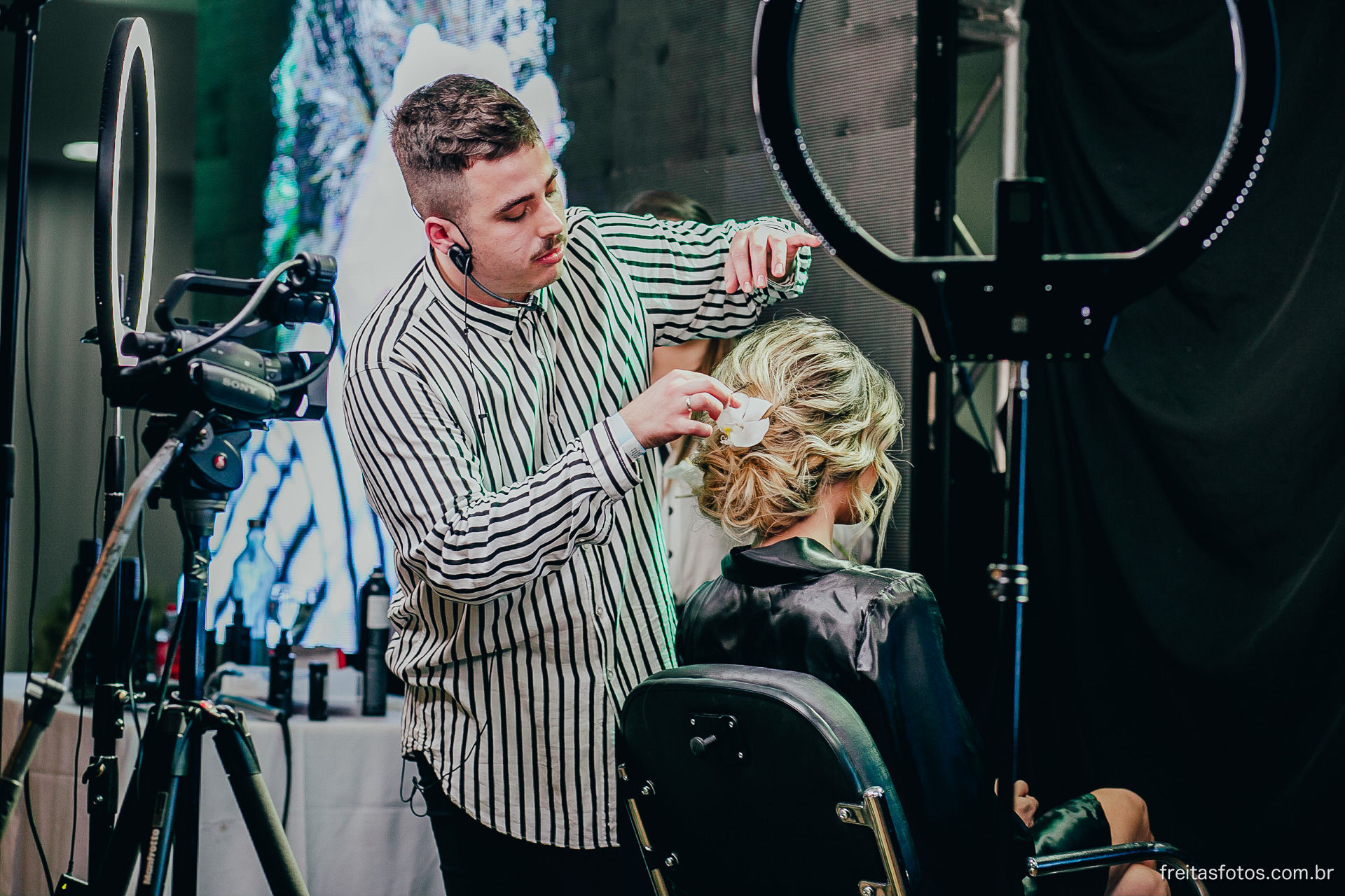 Foto THE BEAUTY OF MAKEUP Foto THE BEAUTY OF MAKEUP - Imagem 109