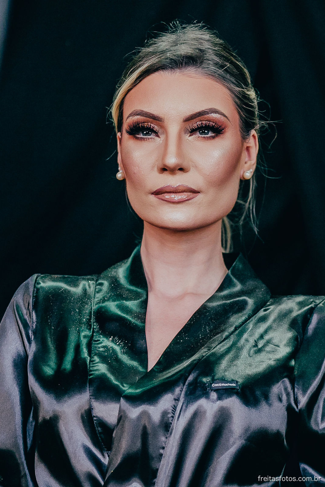 Foto THE BEAUTY OF MAKEUP Foto THE BEAUTY OF MAKEUP - Imagem 103