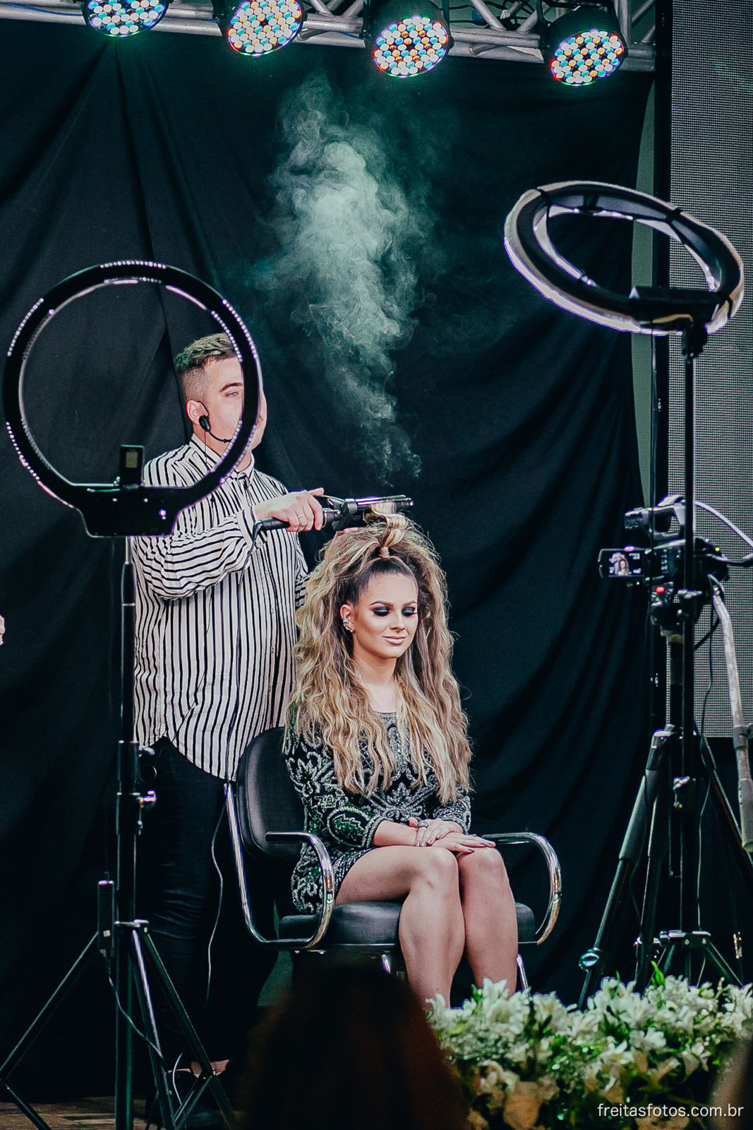 Foto THE BEAUTY OF MAKEUP Foto THE BEAUTY OF MAKEUP - Imagem 131